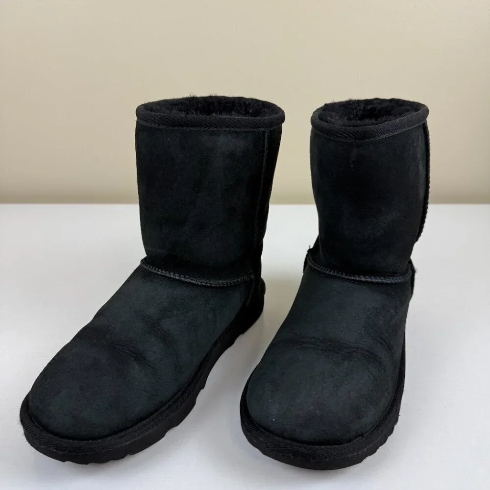 EUC UGG Kid's Classic Black Short Boots S/N 1017703K